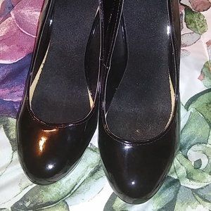 Black Madison Heels Size 8.5